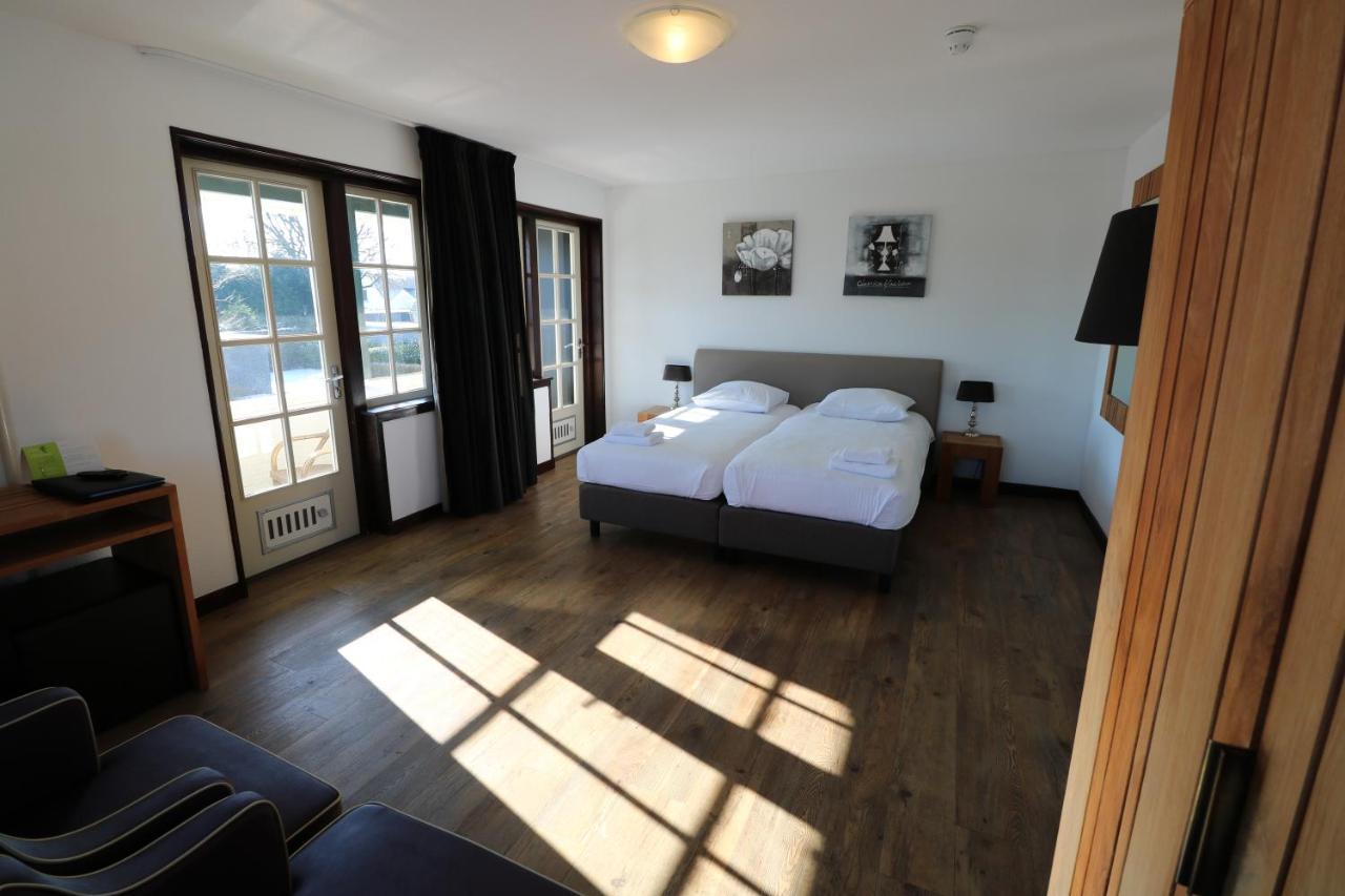 Strandhotel Dennenbos Oostkapelle Esterno foto